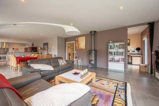 Deze prachtige en energiezuinige bungalow geniet van een uitstekende ligging vlakbij winkels, de polders en op een boogscheut van de jachthaven,...