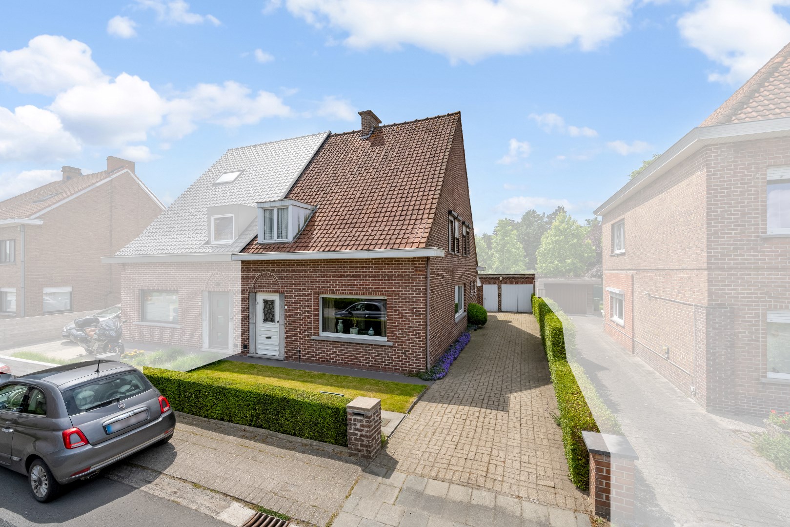Te renoveren halfopen bebouwing op een gunstige locatie in Mariakerke - foto 2