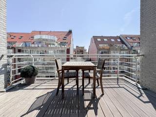 Op een uitstekende locatie nabij het centrum van Knokke en op wandelafstand van het strand, bevindt zich dit prachtig...