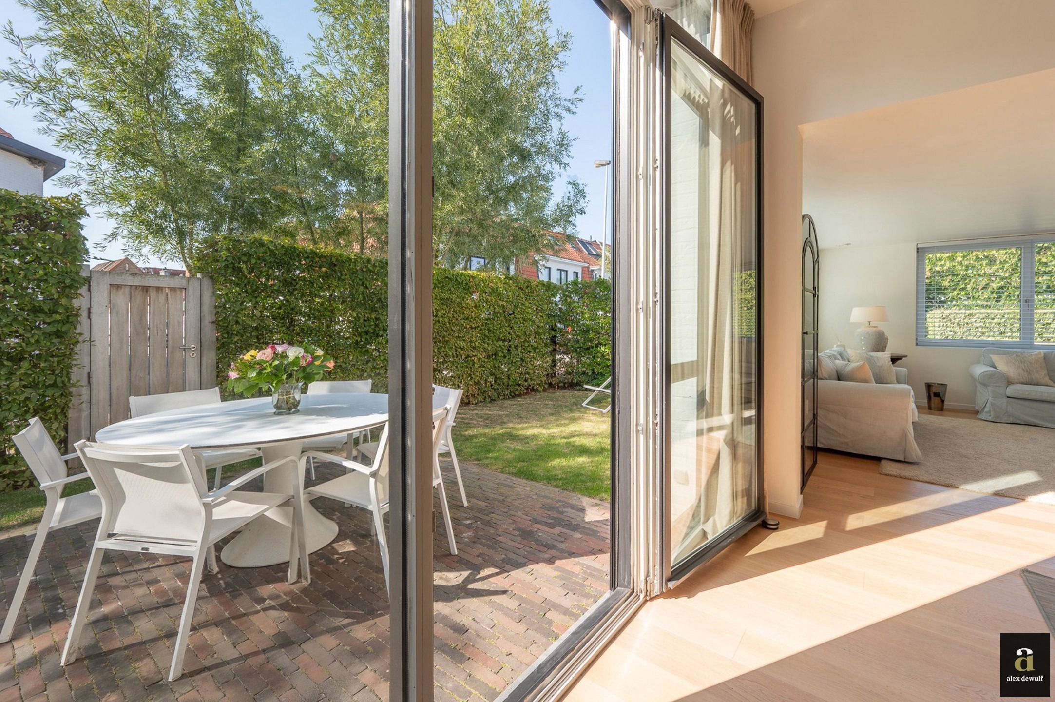 Prachtige, lichtrijke woning vlakbij het pittoreske Oosthoekplein in het Zoute op wandelafstand van de zee en het Zwin. - foto 3