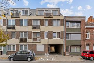 Interesse? Meer informatie op www.SWEVERS.be. - Deze lichtrijke studio in de Sint-Corneliusstraat in Hasselt biedt een ideale combinatie van...