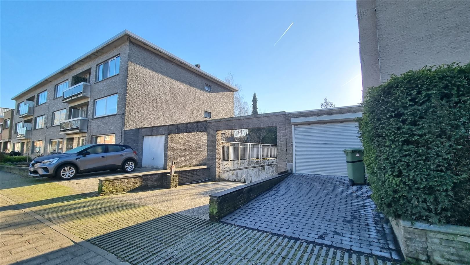 Parking intérieur - photo 1