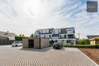Parkeerplaats te koop te Residentie Meershoven.  * Nabij centrum Waregem * 5,00m x 2,50m...