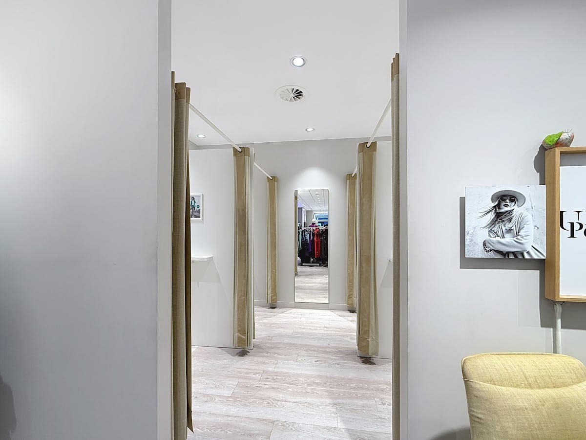 Handelspand van ca. 400 m² te huur in centrum Kortrijk - foto 5