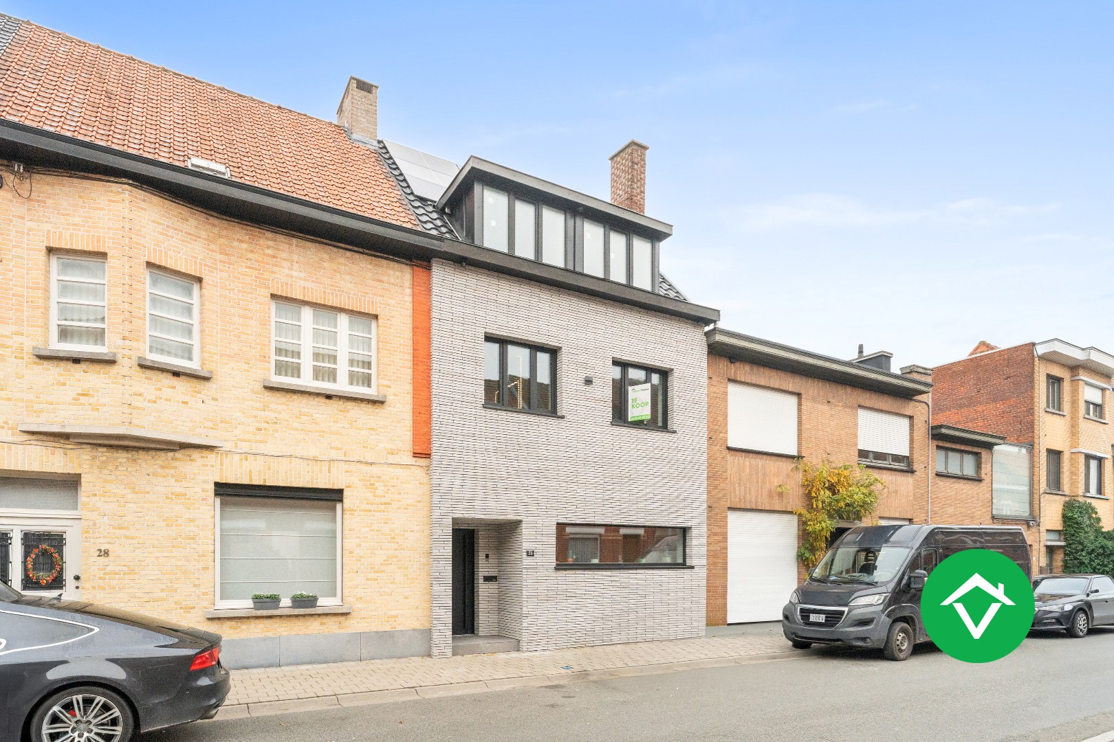 Hoog gerenoveerde woning met tuin en 4 slaapkamers te Roeselare - foto 1