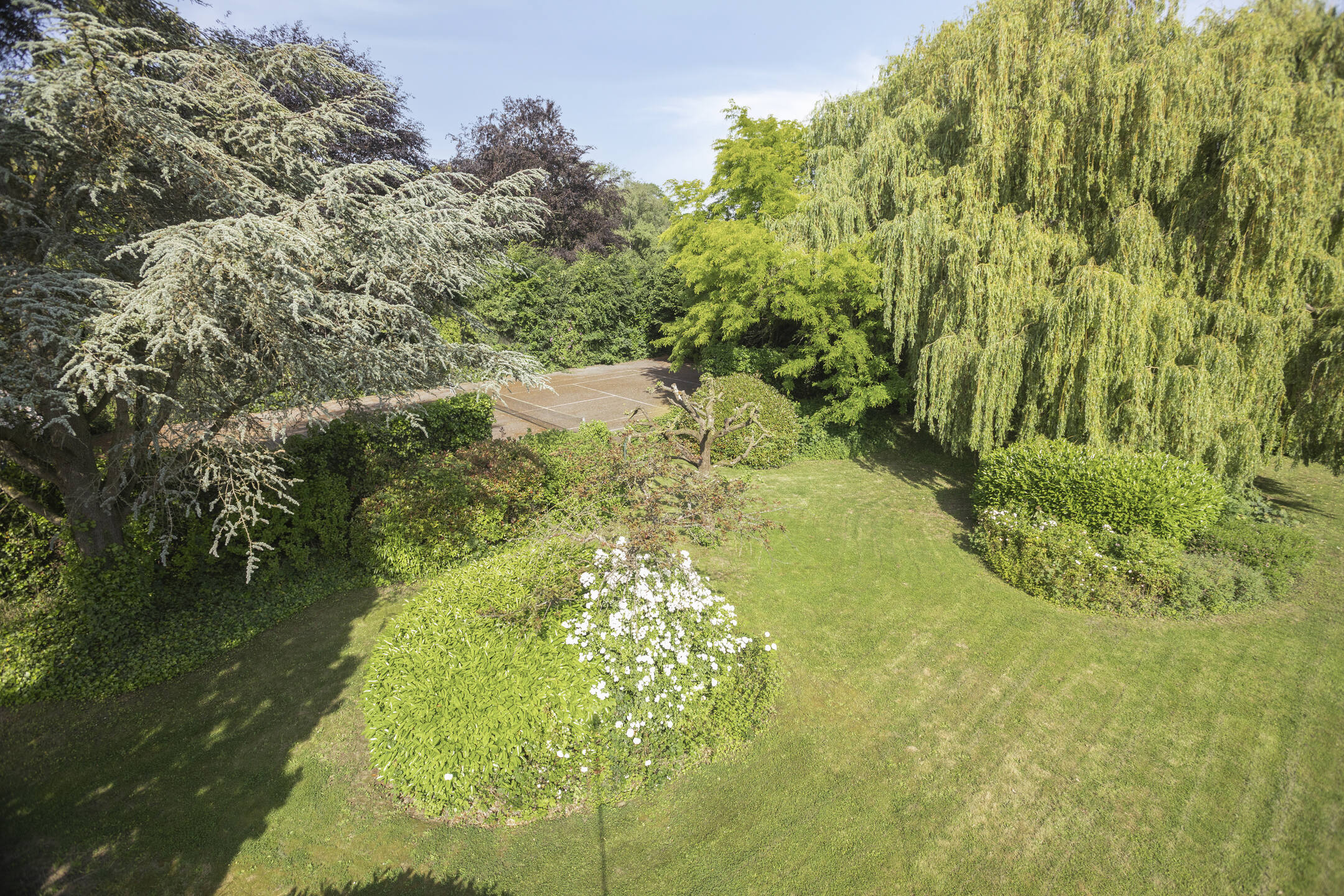 Stylish and luxurious villa on a 51a 14ca plot near Leuven. - photo 5