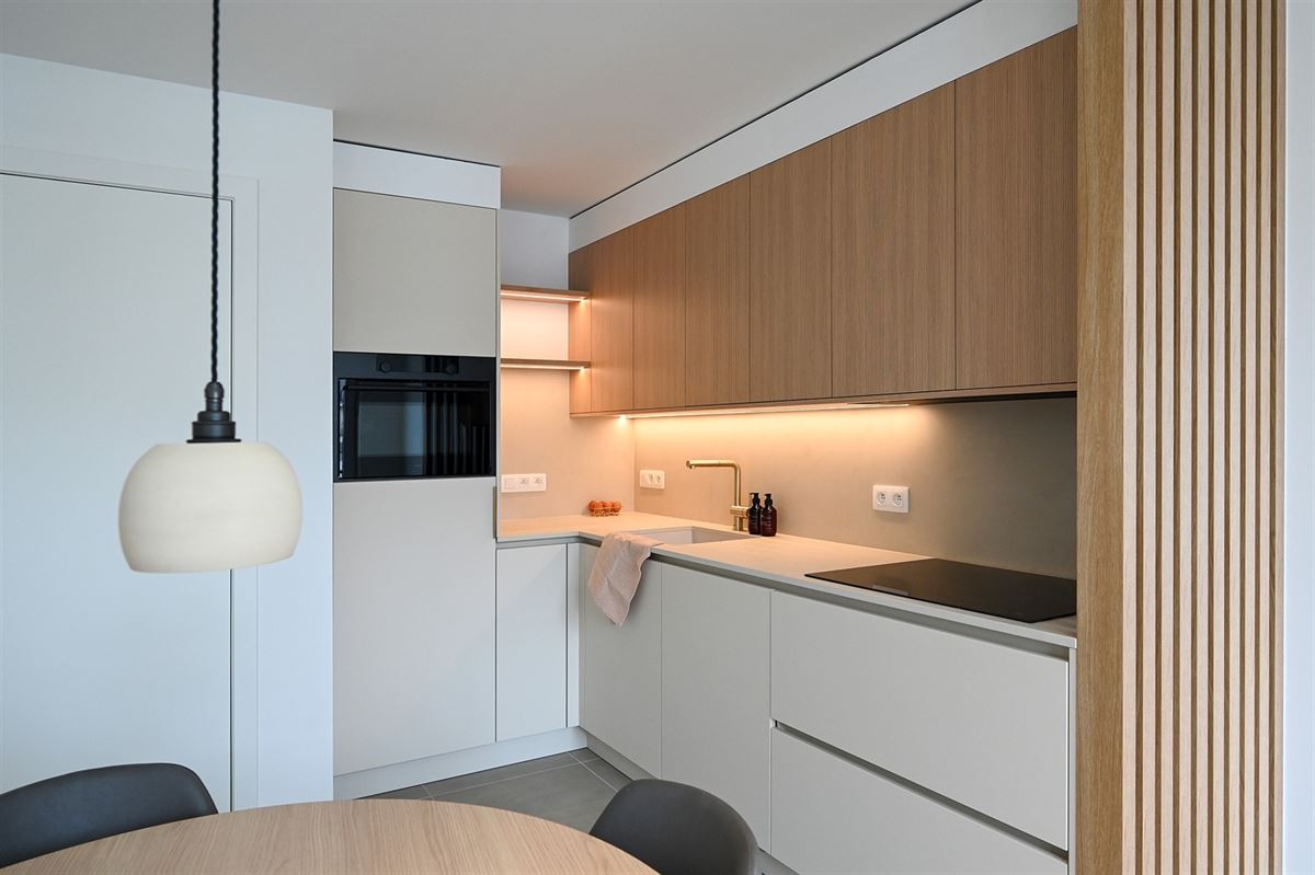 Recent gerenoveerd studio-appartement met aparte slaapkamer - foto 4