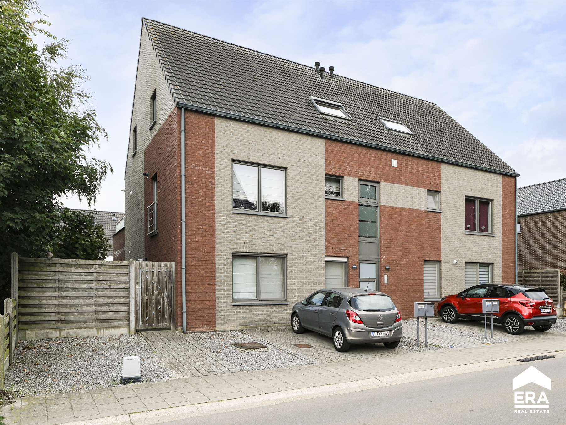 Appartement à vendre à Neerpelt avec 3 chambres - photo 1