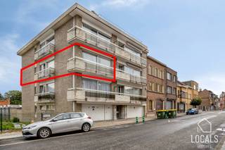 Stap binnen in dit prachtige, instapklare appartement gelegen in een kleinschalig gebouw van slechts 6 entiteiten, waar rust en privacy hand in...