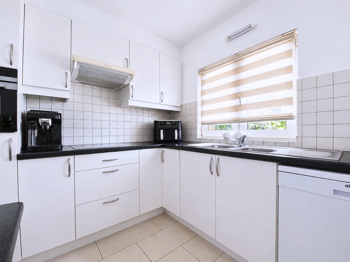 3 bedroom duplex apartment for rent in Brecht! - photo 4