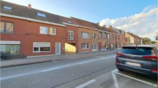 Garagecomplex met 20 garages te koop in Sint-Michiels Brugge.Momenteel zijn 19 van de 20 garages verhuurd!Omvat een doorgang naar het complex met 20...