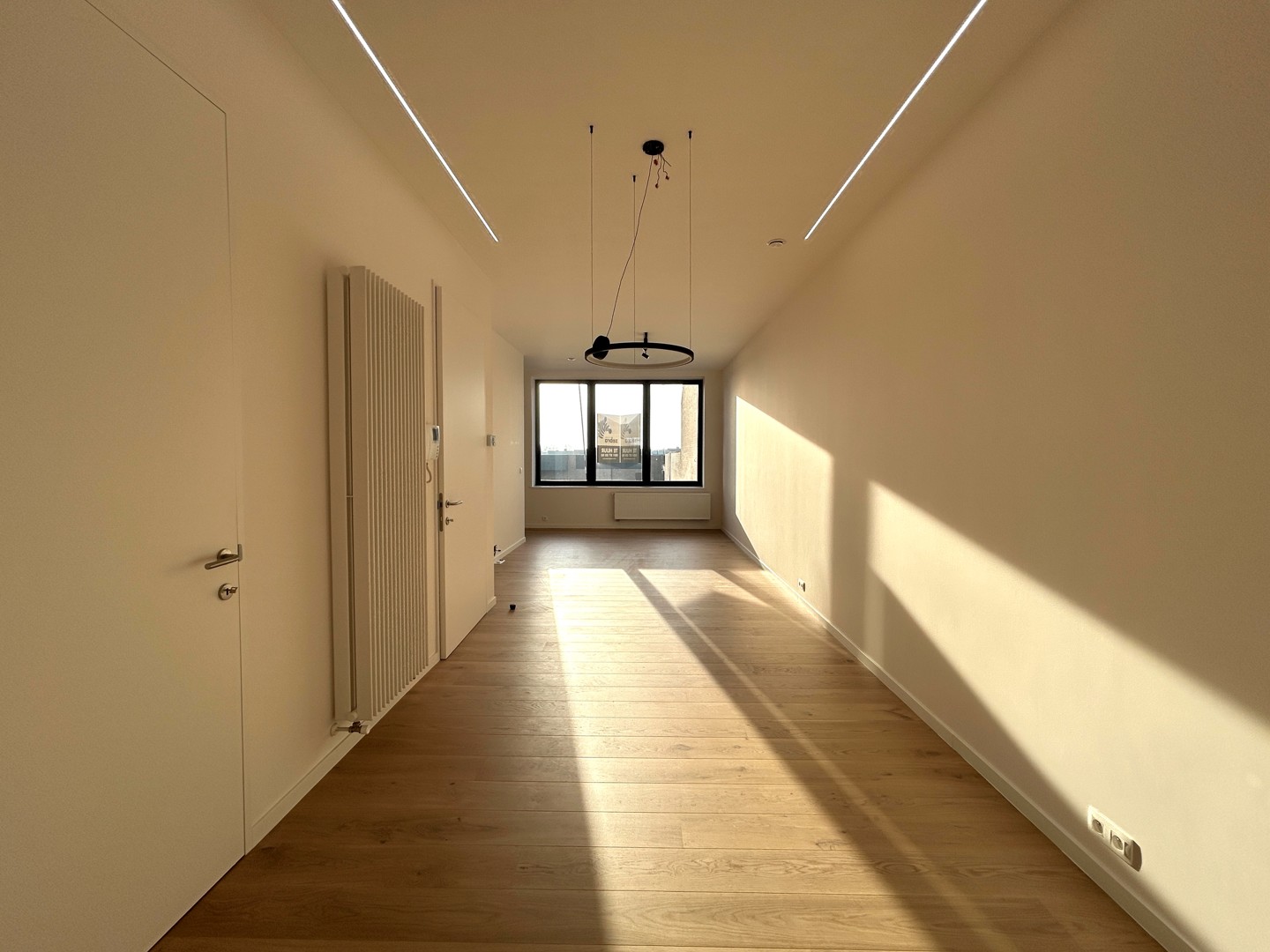 Volledig gerenoveerd duplex-appartement met 3 ruime slaapkamers te centrum Tielt! - foto 3