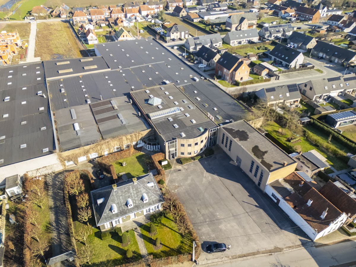 Bâtiment de locaux professionnels à vendre à Deerlijk - photo 2