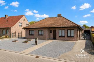 ***Questions ARE ONLY ACCEPTED AFTER RECEPTION OF COMPLETELY COMPLETED QUESTIONNAIRE YOU GET AFTER APPLICATION VIA THE SEARCH ENGINE ON THE IMMO SITE OR email us at info@echovastgoed.be***<br /><br />Low-maintenance single-storey house with 3 bedrooms and garage in quiet, child-friendly neighbourhood<br /><br />Layout<br /><br />Entrance hall with cloakroom and guest toilet equipped with hand-washer. Spacious living room with cosy pellet stove that continues into the dining room and kitchen. The kitchen has its own breakfast corner and is fully equipped. Behind the kitchen is the very practical laundry room with fitted cupboards and access to the cellar. Also adjacent to the entrance hall are the 3 bedrooms and the bathroom. The bathroom has had a shower in the past, which can easily be restored. The attic can be accessed via a sliding staircase in the hallway. <br /><br />Outside<br /><br />The whole property is fenced and largely paved which is obviously very maintenance-friendly. The spacious garage and the adjoining storage room are a great added value to the property, but the cosy BBQ-house is also a must.<br /><br />++Plus points++++<br /><br />+Situated at the back of a cul-de-sac<br />+Largely paved<br />+Spacious garage with adjacent storage space<br />+Hardwood window frames with manual shutters for all windows<br />+Large attic