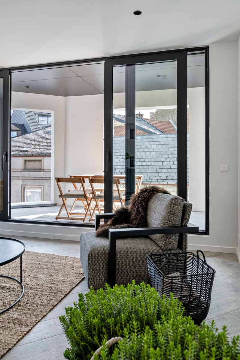 Appartement met 2 slaapkamers in centrum - foto 4