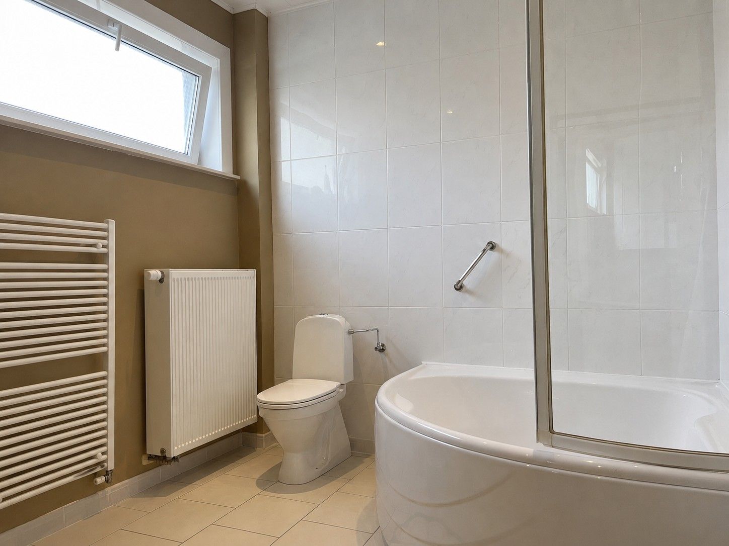 Gelijkvloers 2-slaapkamerappartement te huur nabij centrum De Haan - foto 5