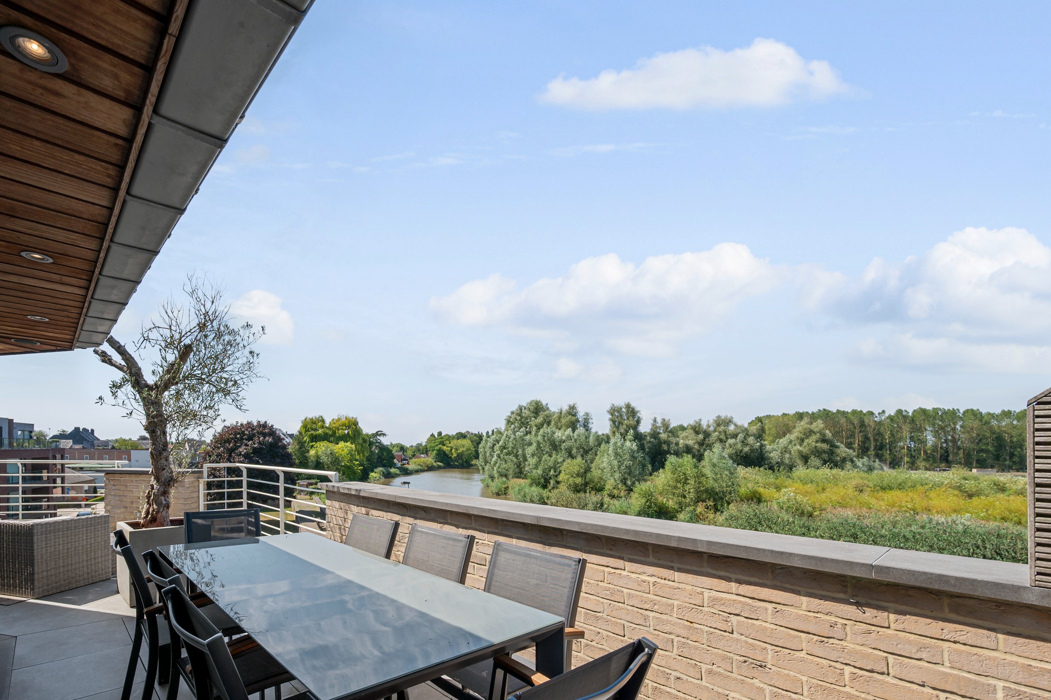 Penthouse met garage en fenomenaal uitzicht te koop! - foto 3