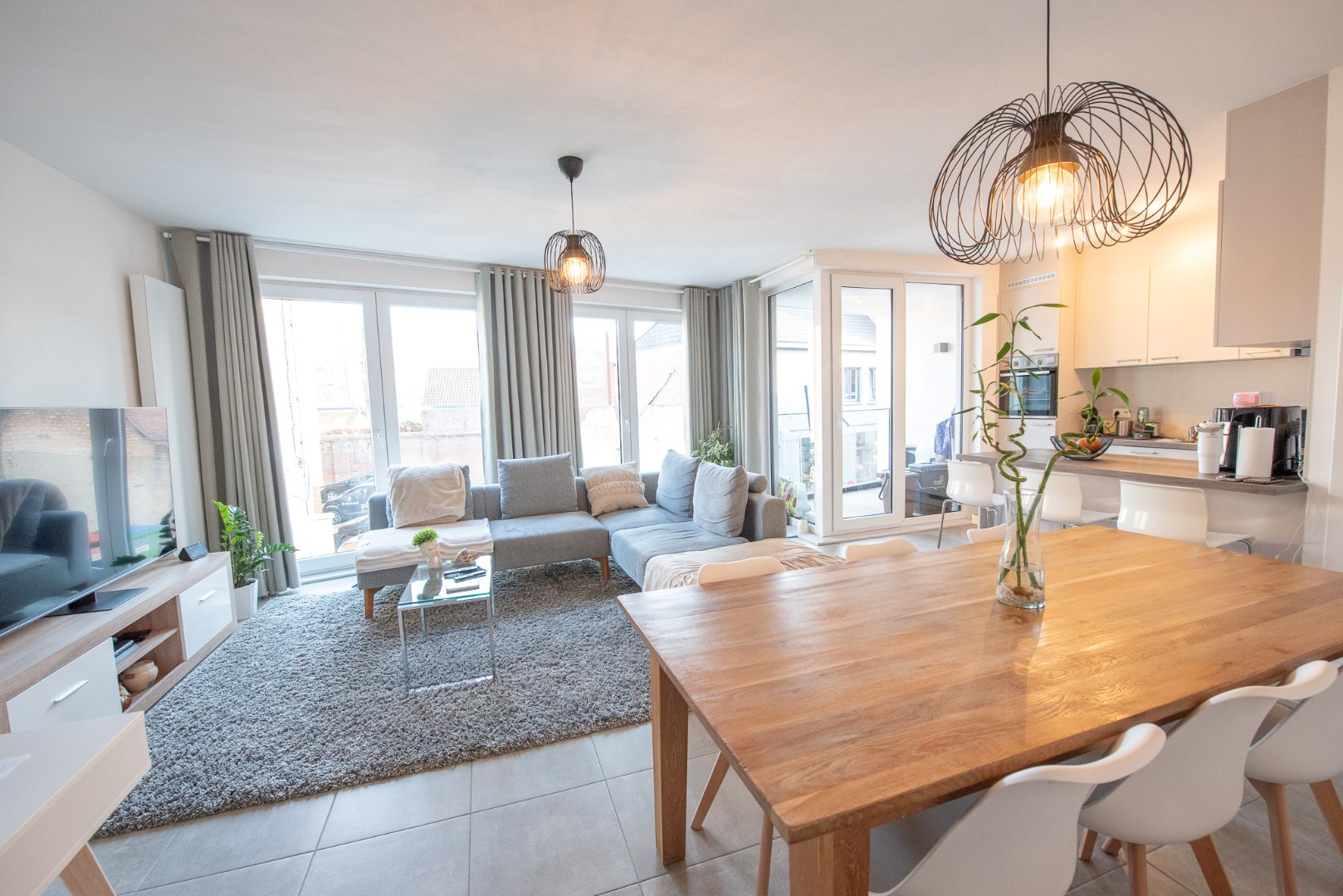 Recent instapklaar en lichtrijk appartement te huur in centrum Waregem - foto 2