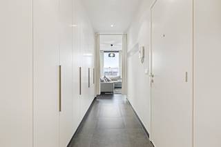 De gepubliceerde prijs is een instelprijs. Bieden kan via dewaele.com vanaf 14/12 tot 17/12.Ontdek dit stijlvol en goed...