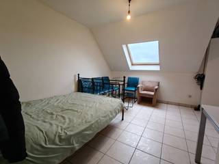 Deze gezellige studio bevindt zich op de derde verdieping, op wandelafstand van het centrum van Lokeren. De ligging is ideaal: rustig gelegen,...