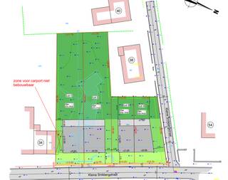 Op een toplocatie in Dilbeek vindt u deze ruime percelen bouwgrond. Ze zijn reeds voorzien van een uitvoerbare bouwvergunning. Er kan dus onmiddellijk gestart worden met het bouwen van een woning volgens de uitgereikte vergunning.<br /><br />De grond is gelegen in een heel rustige straat en heeft bovendien een perfecte zongerichte orientatie. U bouwt in een omgeving waar weinig verkeer is en waar het dus stil en rustig is. Scholen, winkels en andere zaken zoals horeca,… bevinden zich op enkele minuten van waar de bouwgrond zich situeert.<br /><br />We helpen u graag in detail verder voor meer informatie.<br /><br />Tel 09 274 15 53<br />Mail: floris@cornelis-partners.be