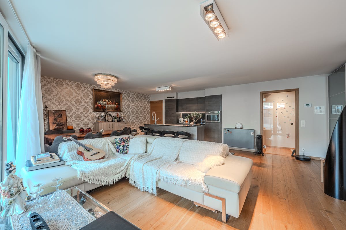 Spacious 3-bedroom apartment near the beach in Ostend - photo 4