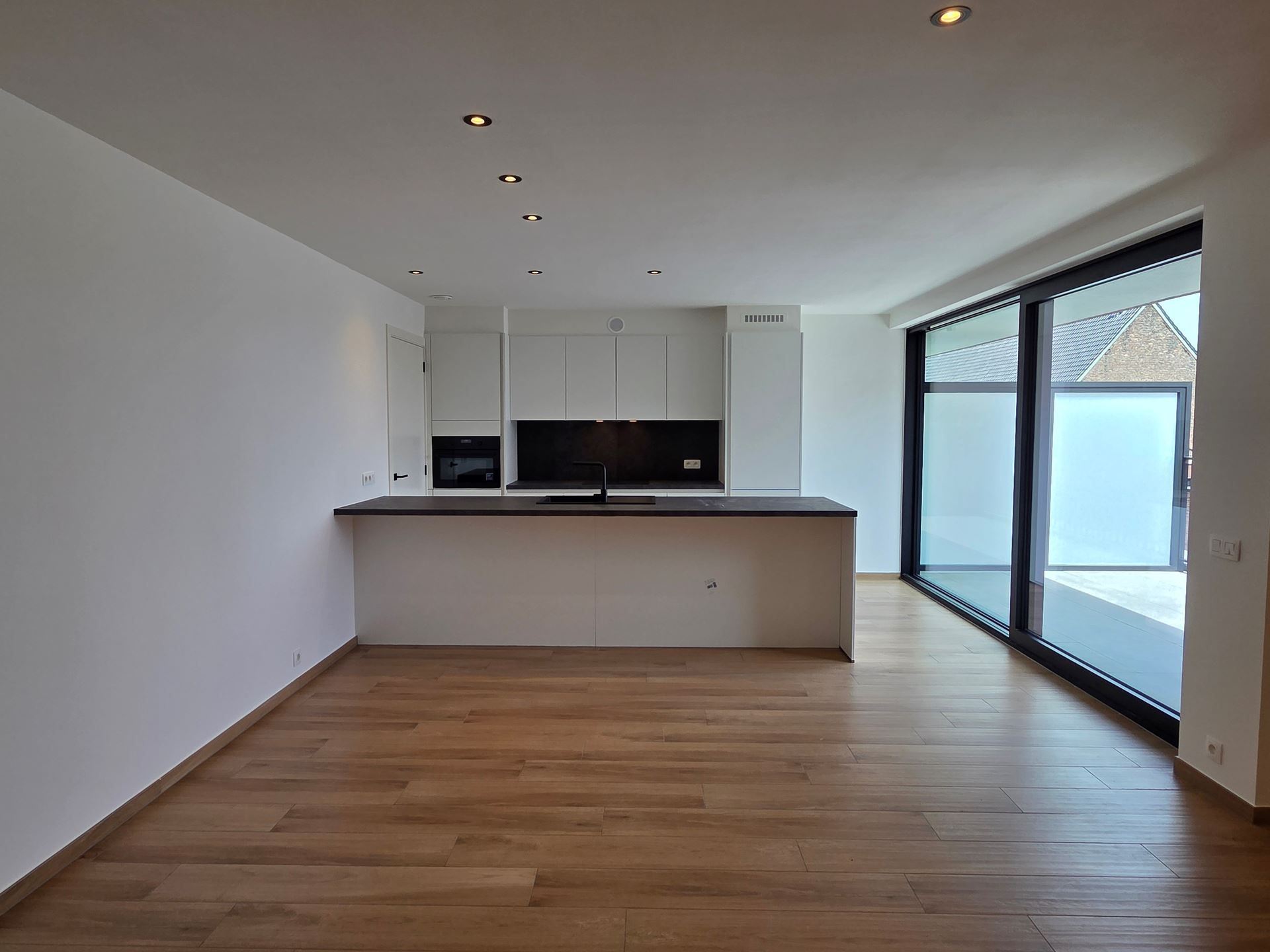 Nieuwbouwappartement met 2 slaapkamers en garage - foto 3