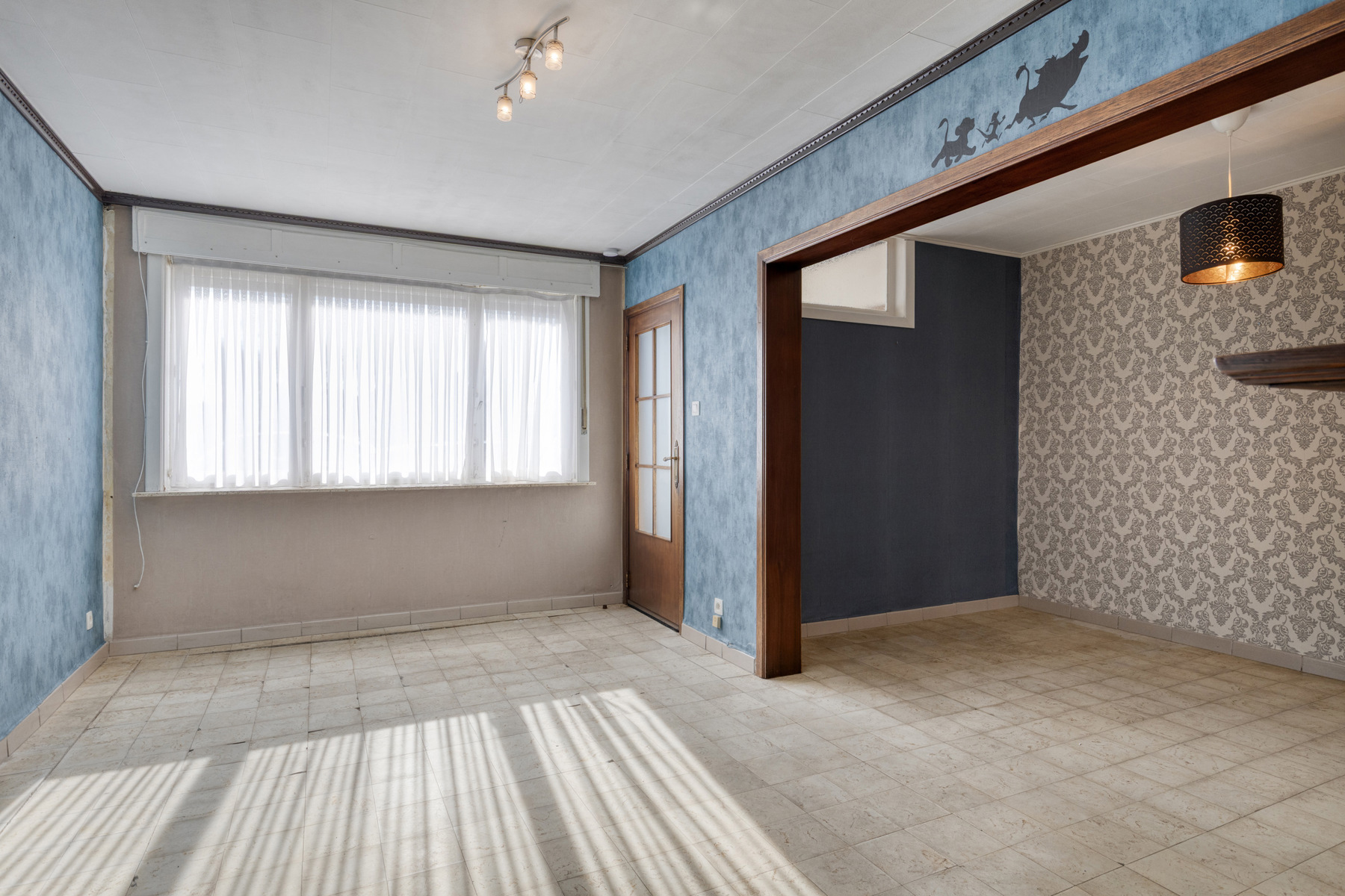 Gelijkvloers appartement met 2 slaapkamers nabij het centrum - foto 3