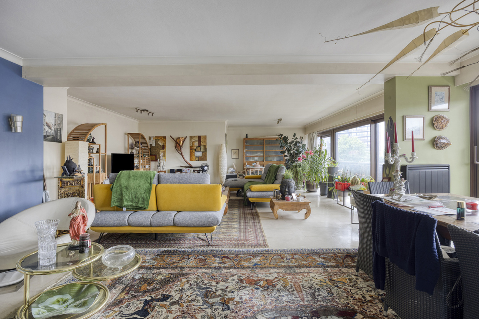 Ruim 3-slaapkamerappartement met garage  - foto 3