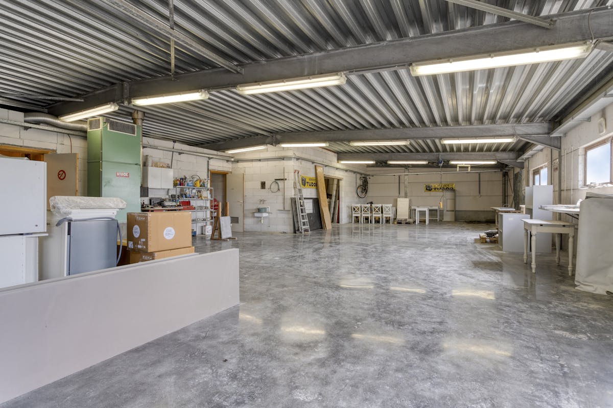 Magazijn van ca. 300m² te koop in Ingelmunster - foto 2