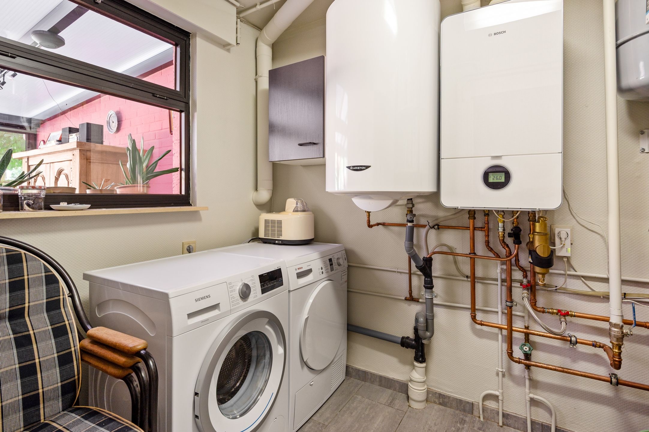 Instapklare en energiezuinige woning met royale leefveranda op toplocatie in Hoevenen ! - foto 4
