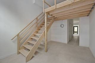 <p>**Vraag uw brochure/bezoek aan!**<br /><br />Welkom in Residentie Jacob in het hartje van het bruisende Leuven. Jacob ligt op een uiterst gunstige locatie in de Tervuursestraat, in de nabijheid van allerlei gerelateerde KUL faculteiten binnen de ring en op wandelafstand van Gasthuisberg. Op het einde van de straat bevindt zich de Tiensepoort, dit vormt de fietsdoorgang tussen de campussen situerende in centrum Leuven en de campussen gelegen in Heverlee.<br /><br />De residentie biedt 4 hoogwaardige flats aan, met elk een terras. De units zelf laten niets aan de verbeelding over en zijn geschikt voor universiteitsstudenten, doctoraatstudenten, ... kortom, iedereen op zoek naar een comfortabele thuis. Elke flat wordt aangeboden met privatief sanitair, aparte slaapkamer, ingerichte keuken en buitenruimte. Ideaal voor verdere toekomstplannen!<br /><br />Op zoek naar een stabiele investering? Residentie Jacob is het juiste adres!<br /><br />Interesse? Vraag je brochure op en plan uw bezoek in met onze Expert Investeringsvastgoed: jacky@connect-immo.be of 0495 53 46 49<br /><br />EPB startverklaring<br />Verkoop onder registratiestelsel!<br />wche, gdv, gvkr, gvv</p>