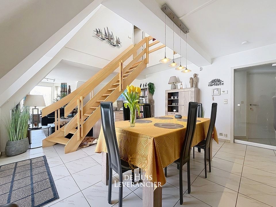 Uw eigen plek aan zee: stijlvol duplex-appartement met 3 slpks in het hart van Koksijde - photo 4