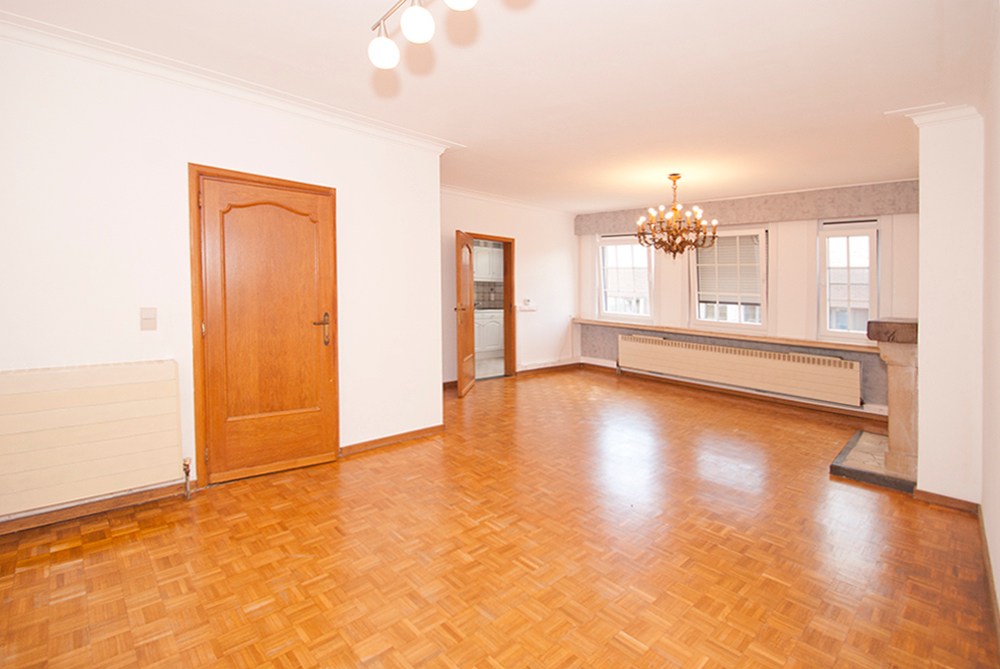 Ideaal gelegen appartement met 3 slaapkamers en lift - foto 1