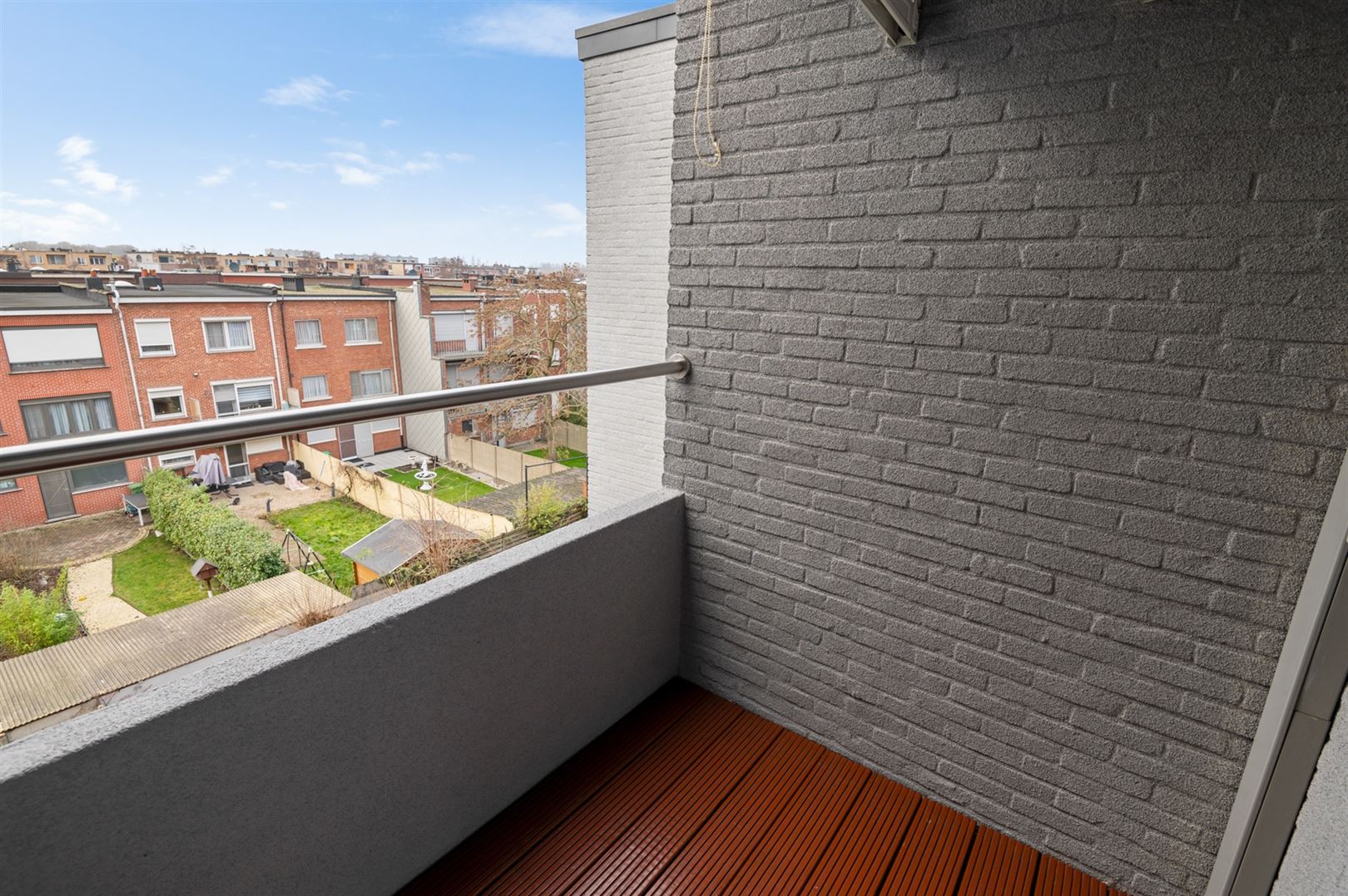 Recent gerenoveerd appartement ca. 88m2 met 2 slaapkamers en terras. - foto 2