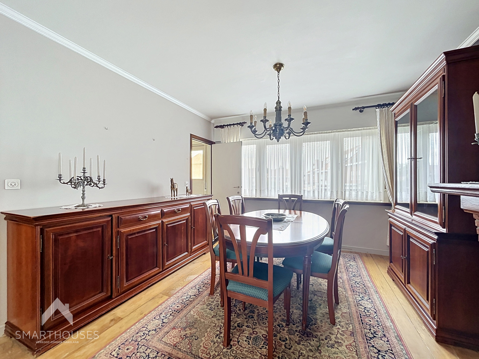Mooi gelegen woning met 3 slaapkamers en garage. - foto 4