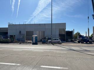 Nieuwe KMO units te huur in Waregem, gelegen langs de Gentseweg.De units zijn in aanbouw en zullen afgewertk zijn in het najaar 2026.  ...