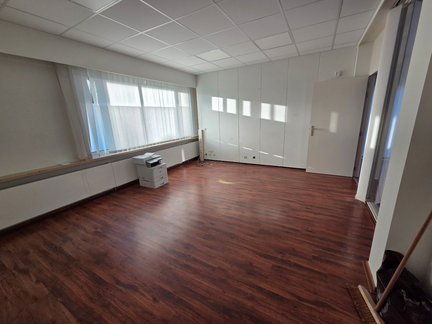 Commercieel kantoor met appartement in dorpskern Kampenhout - foto 5
