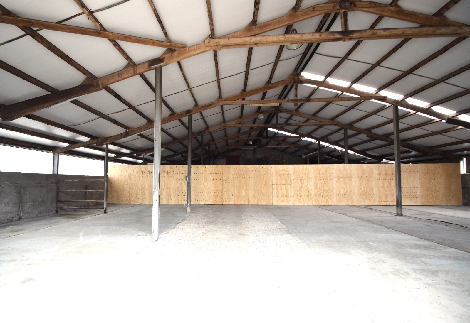 Commercial for rent in Koekelare - photo 3