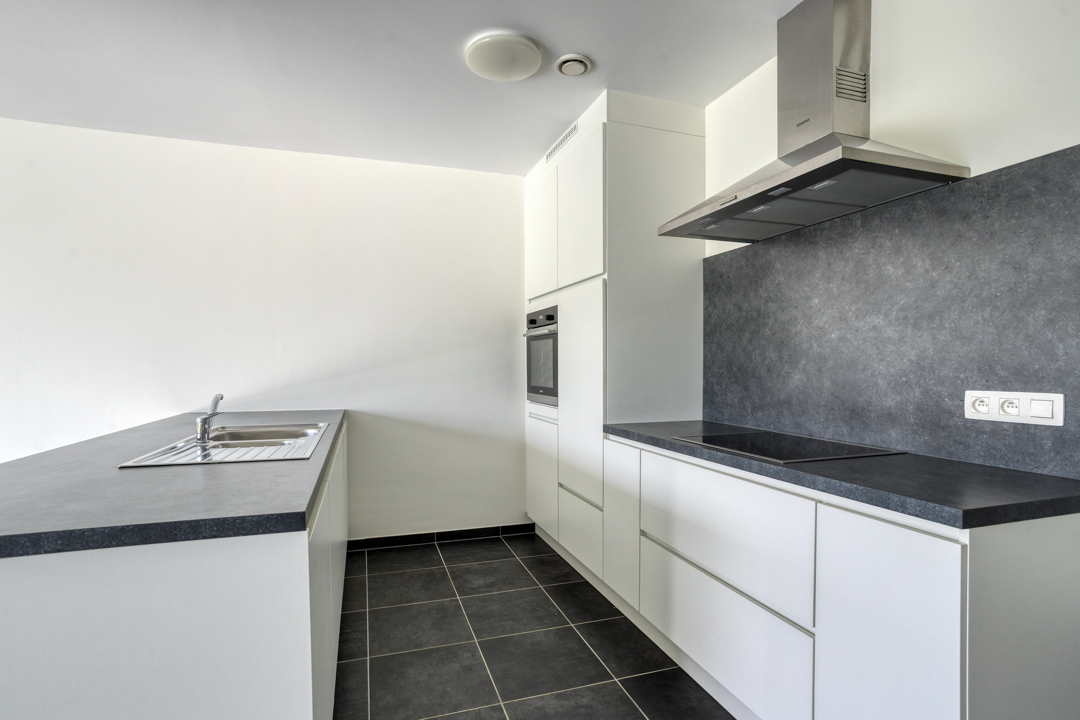 New build apartment with terrace in Lennik - photo 3