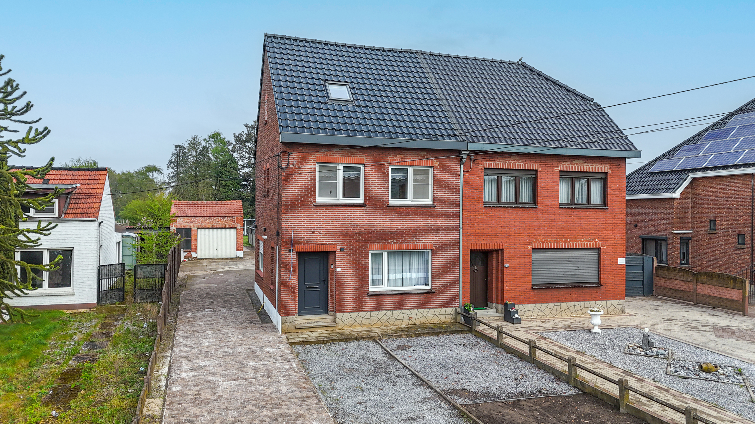 Volledig vernieuwde woning met 4 slp en uitstekende ligging! - foto 1
