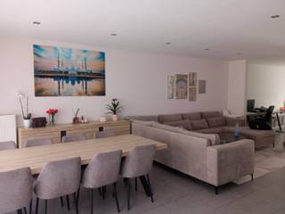 🏡 Te Koop: Ruime woning met studio en tuin in Stellingmakerslaan – €480.000📍 Stellingmakerslaan – rustige, gezinsvriendelijke buurt💰 Vraagprijs:...