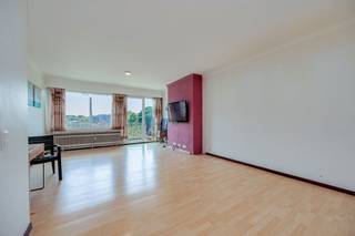At Luitenant Lippenslaan 52 we find this move-in ready apartment for sale. The apartment is located near the center close to stores, schools,...