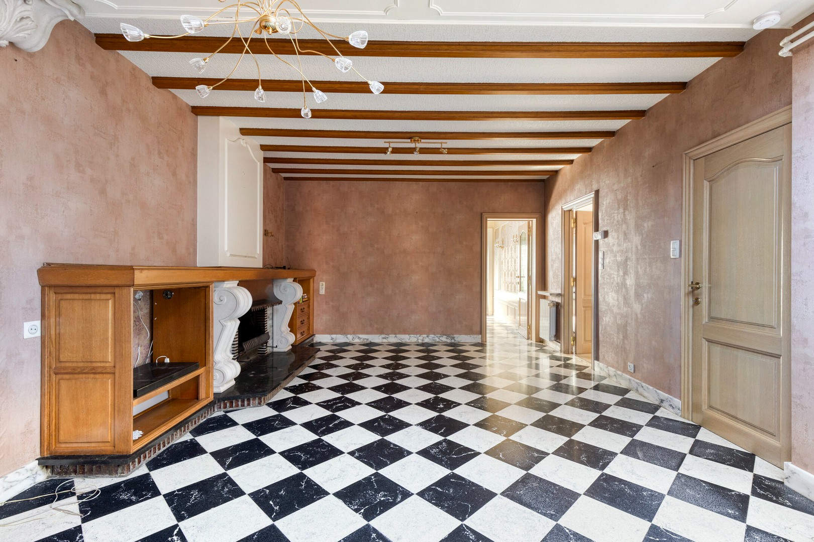 Kloeke woning met 3 slaapkamers, garage en uitzonderlijk diepe tuin te Ardooie - foto 4