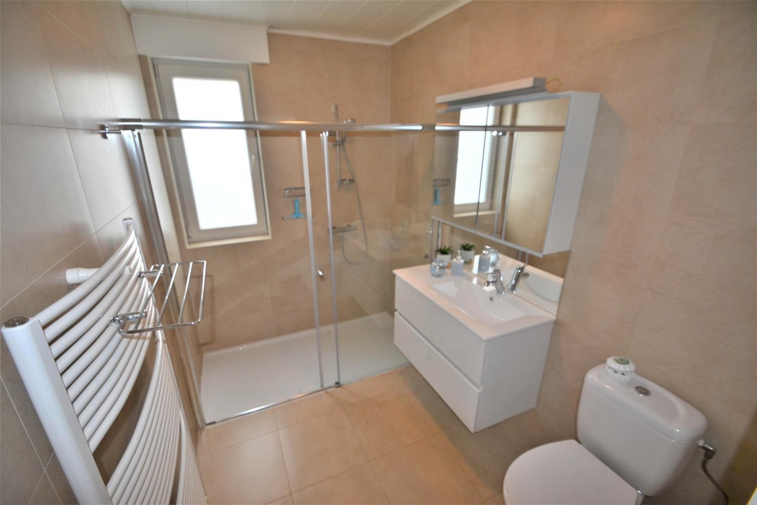 Ruime kangoeroewoning met tuin, terras en garage - foto 5