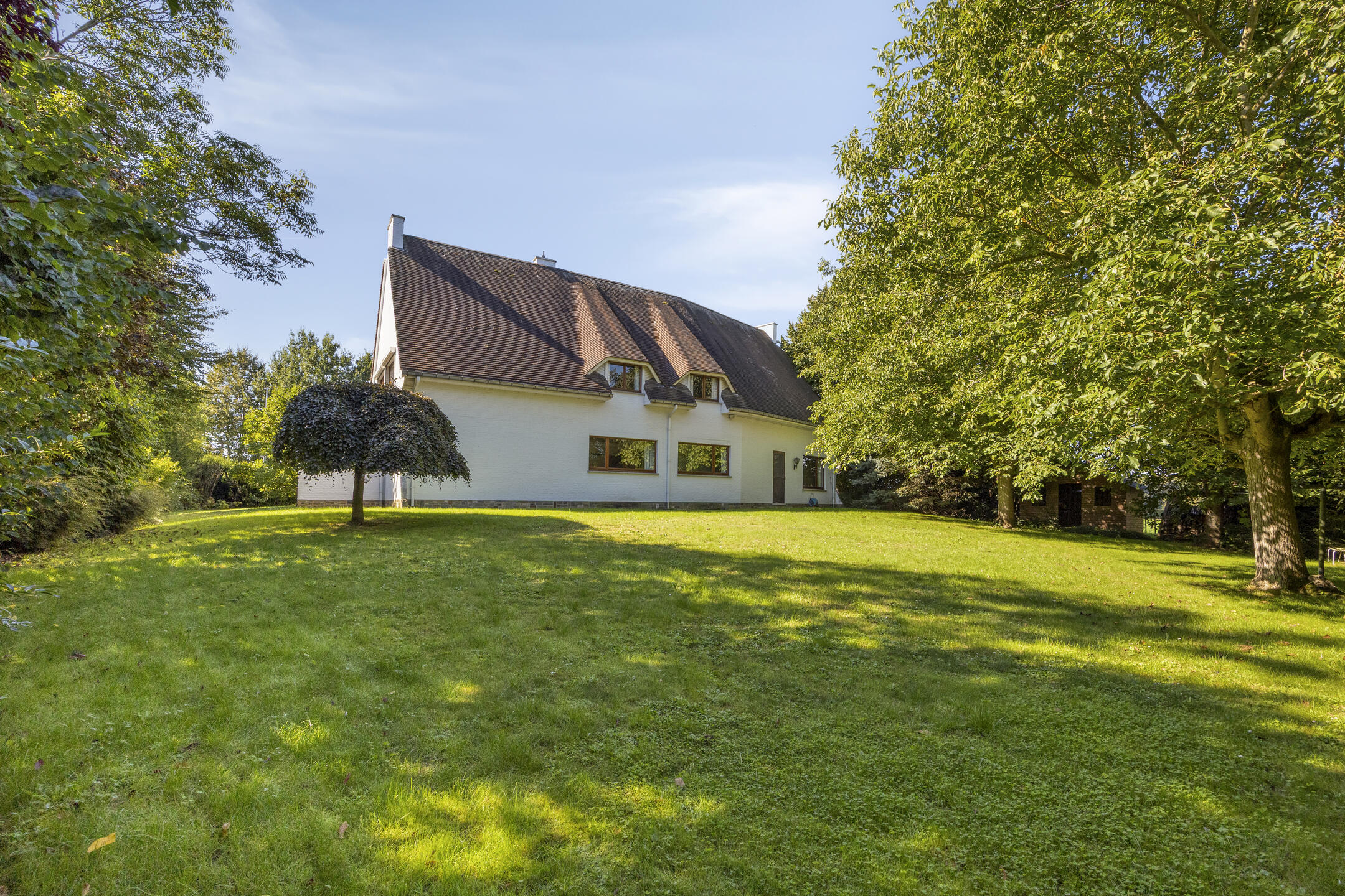Villa d’exception en campagne aux portes de la ville - photo 3