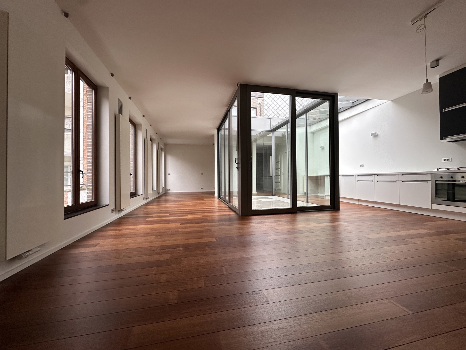 Appartement à louer à Anvers avec 1 chambre - photo 4