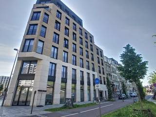 Cet appartement de deux chambres à louer au 1er étage est situé dans un immeuble récent au 1 de la Baron Joostensstraat à Anvers. L'appartement...
