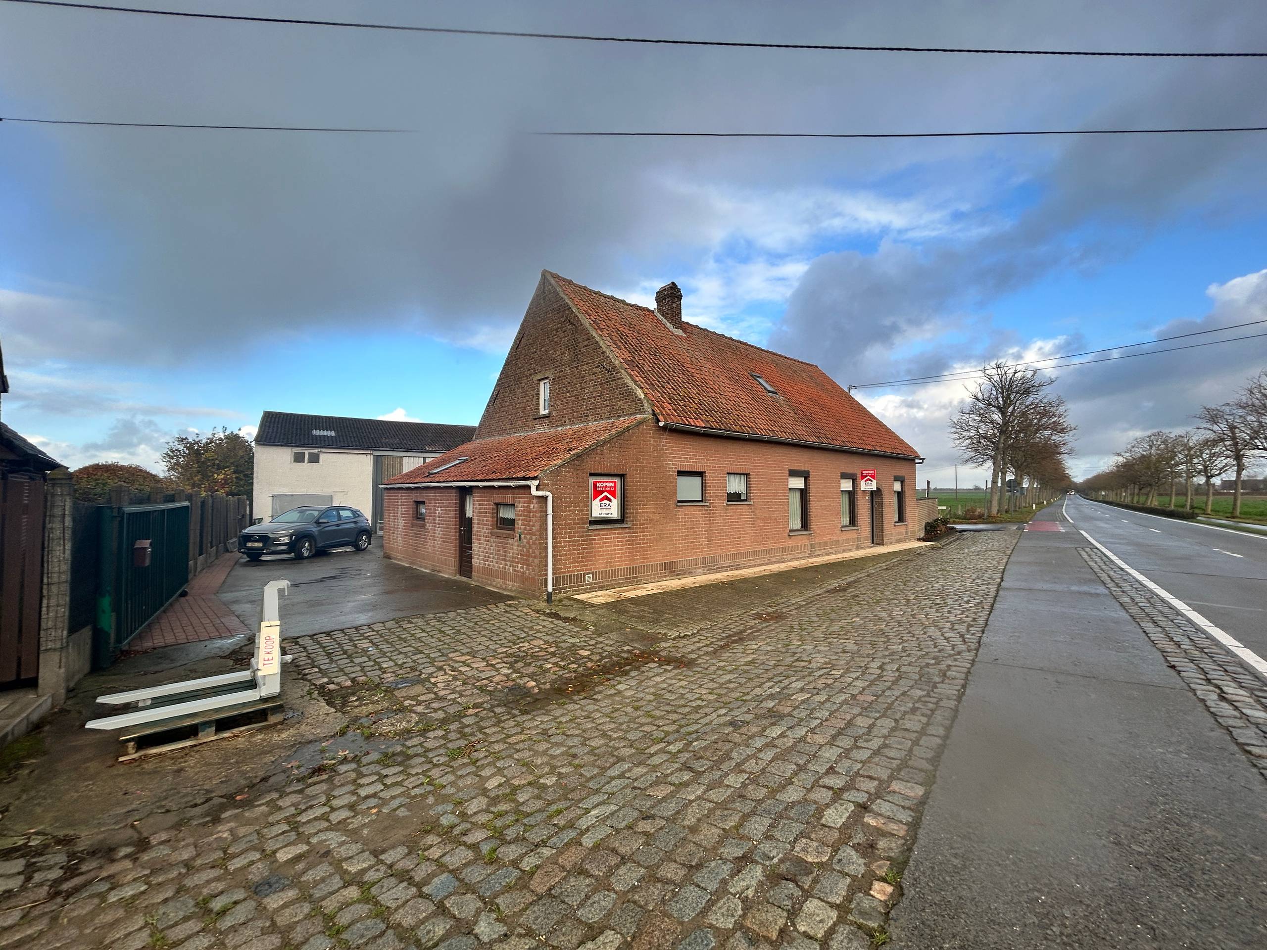 Langemark-Poelkapelle - Villa met loods op 1300m² - foto 1