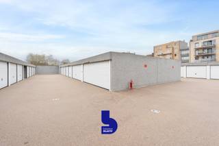 Deze garagebox is ideaal gelegen langs de Elisabethlaan in Oostende, op wandelafstand van de zee. Het zijn twee garageboxen die destijds zijn...